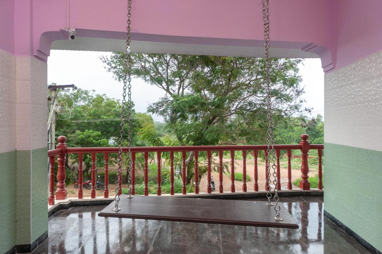 Oyo 24053 Auro Gp Guest House Auroville Eksteriør billede